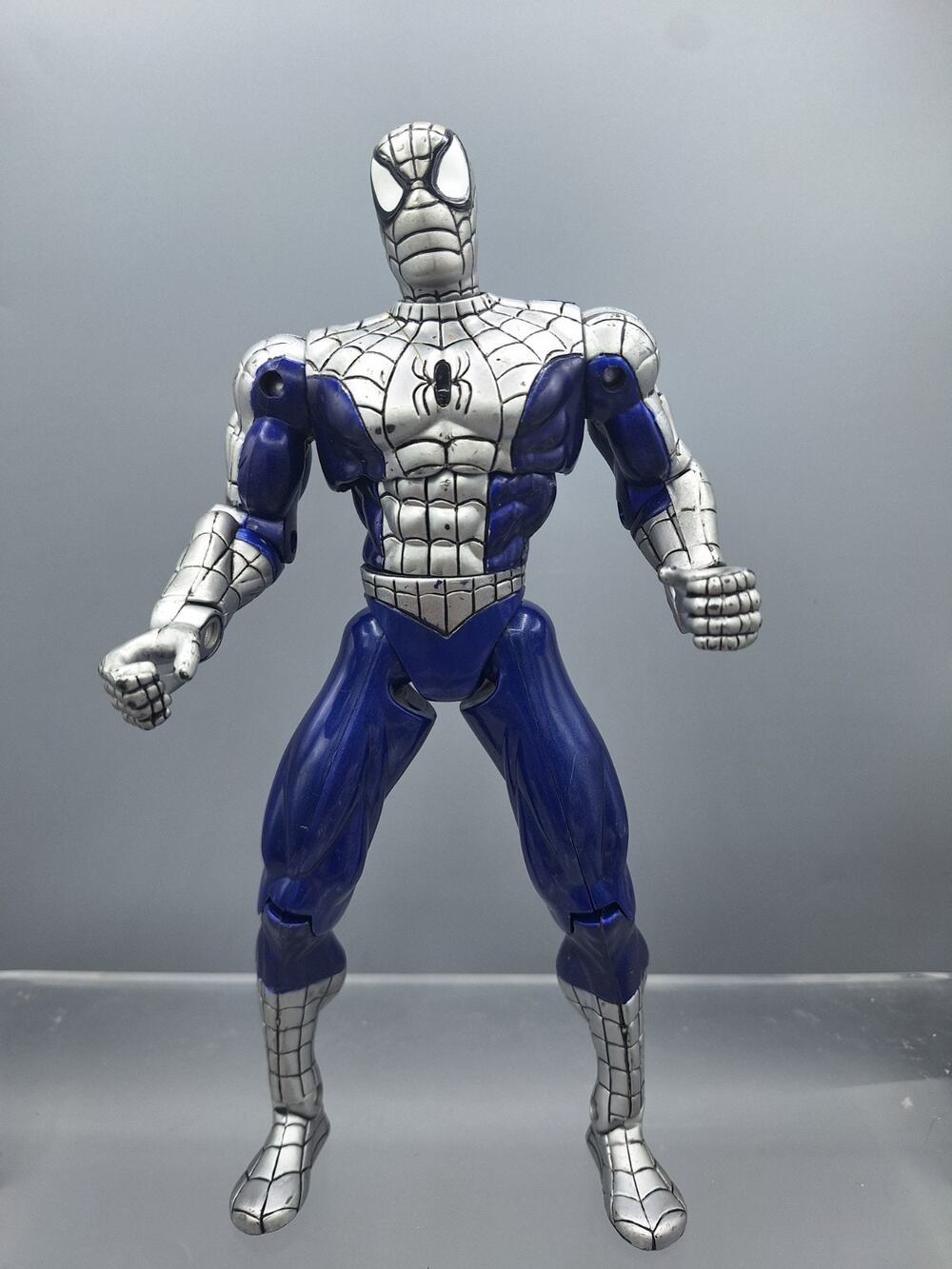 Marvel~Toy Biz~Spiderman~Blue And Silver~10" Loose Action Figure ~1995 ~Vintage